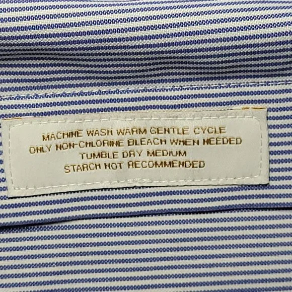 Roundtree & Yorke Mens Blue and White Striped Button Up Shirt Size 17 / 34 - Picture 3 of 11